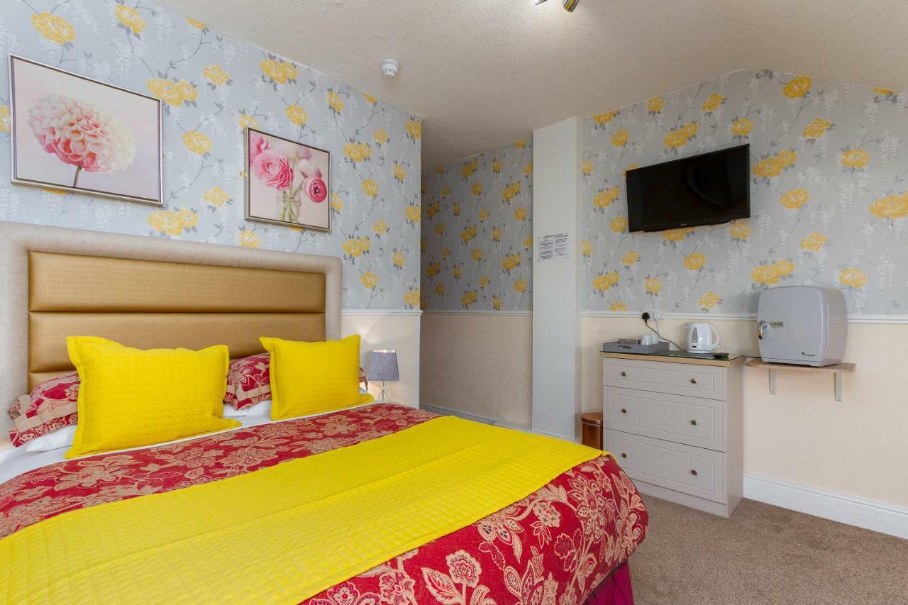 Valentine Lodge Over 21 Adult Couples Only Blackpool Eksteriør bilde