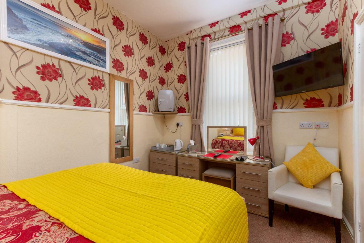 Valentine Lodge Over 21 Adult Couples Only Blackpool Eksteriør bilde