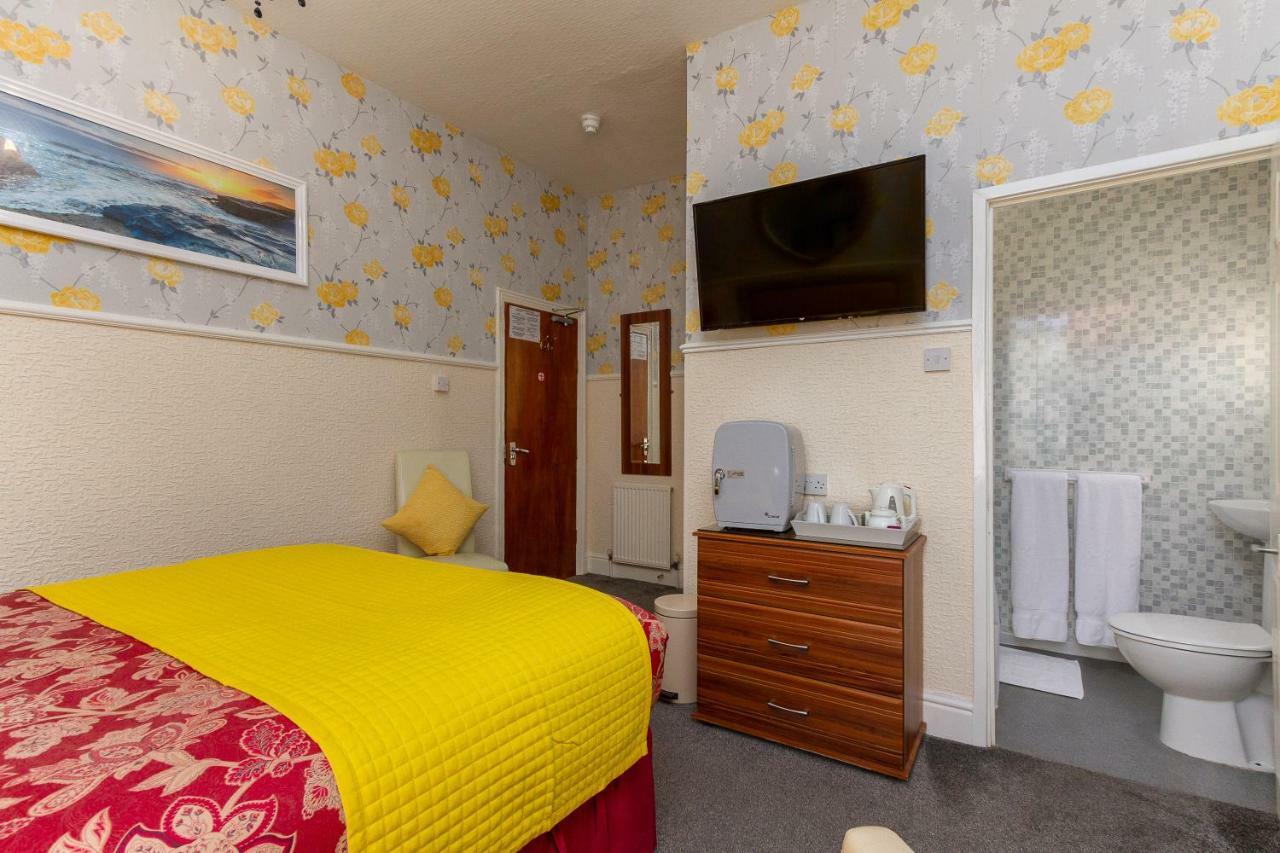 Valentine Lodge Over 21 Adult Couples Only Blackpool Eksteriør bilde