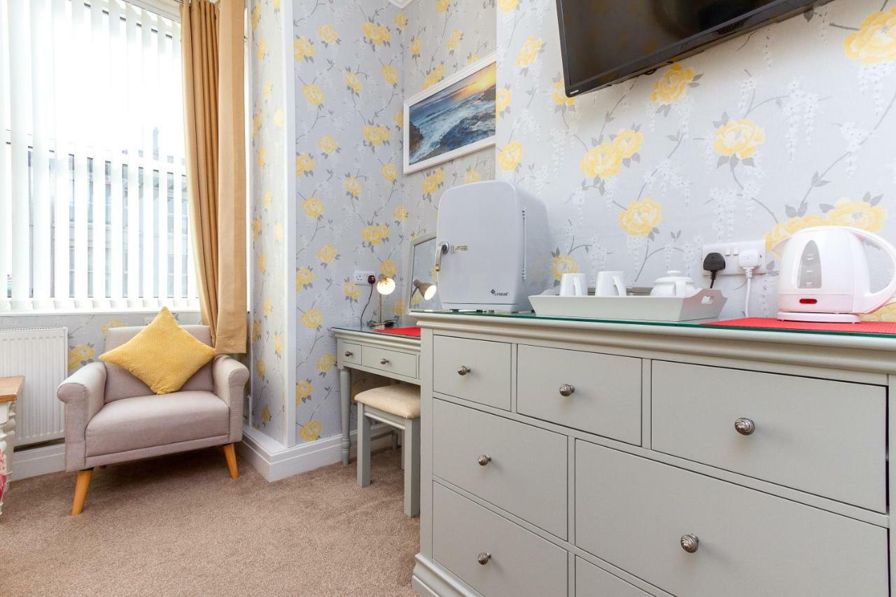 Valentine Lodge Over 21 Adult Couples Only Blackpool Eksteriør bilde