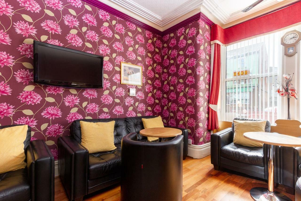 Valentine Lodge Over 21 Adult Couples Only Blackpool Eksteriør bilde