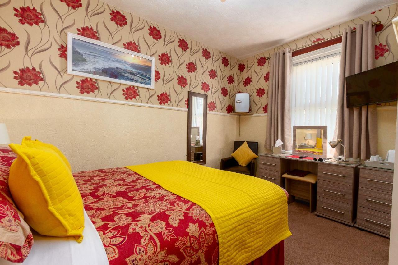Valentine Lodge Over 21 Adult Couples Only Blackpool Eksteriør bilde